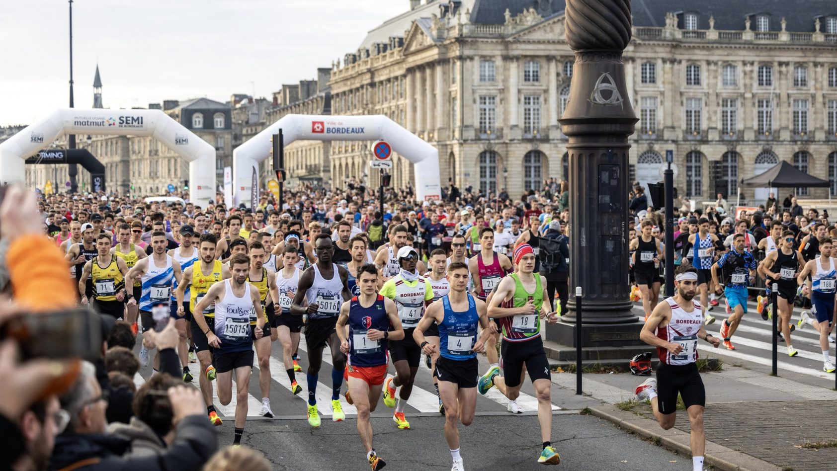 Semi-marathon de Bordeaux : la ville conquise par la fièvre du running