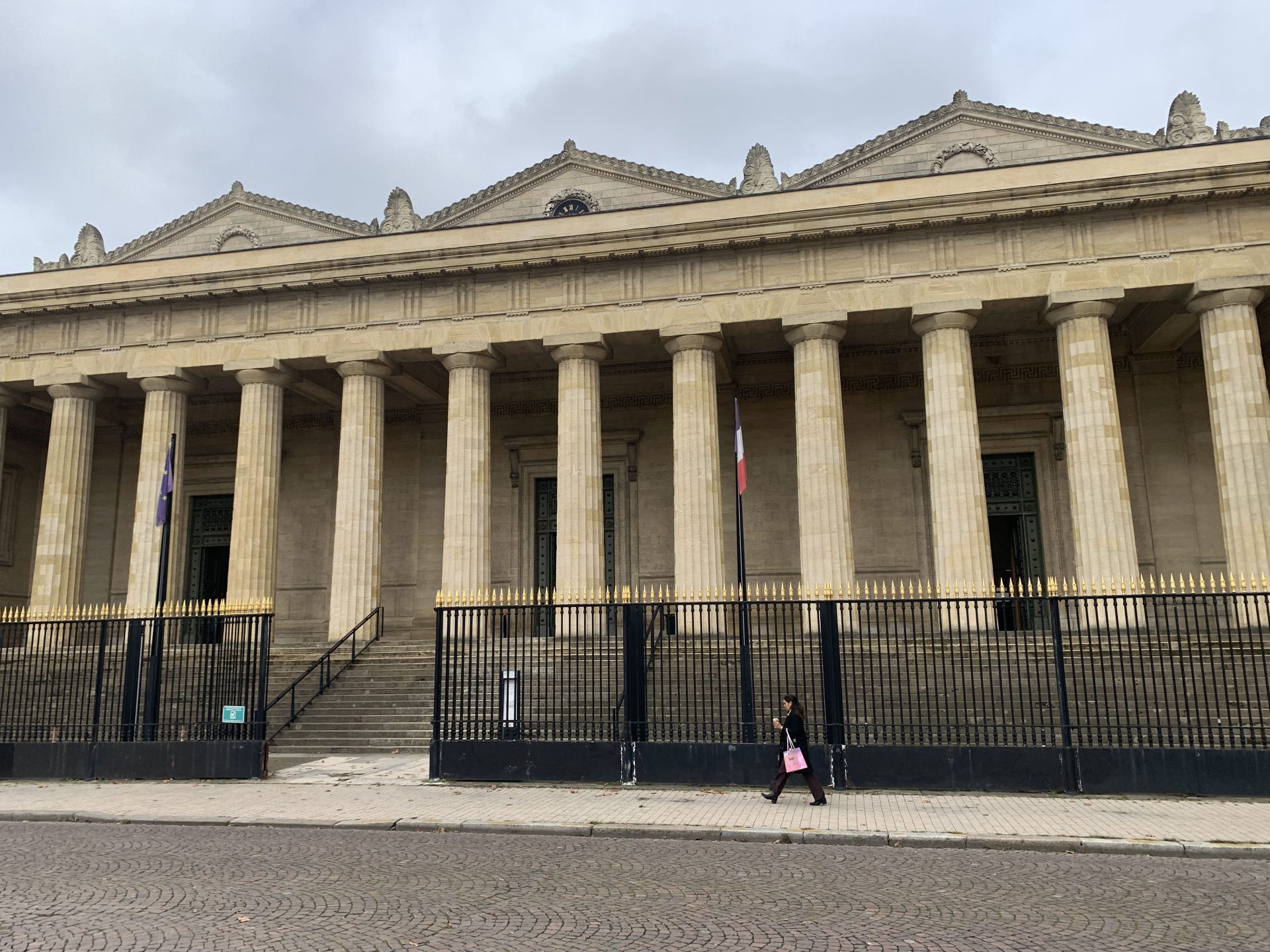 Jumelles mortes en 2022 : la cour d’assises prononce une peine sévère