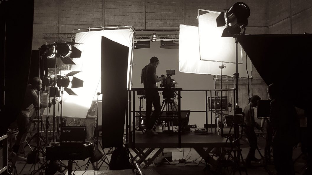 Académie Mano : Bordeaux lance une école de cinéma gratuite pour les jeunes défavorisés