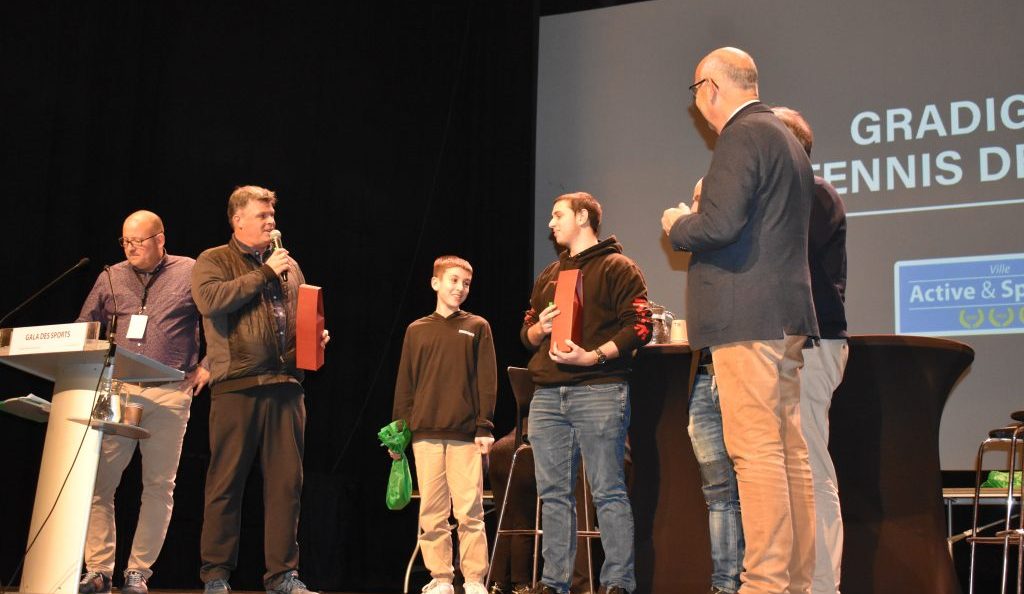 Gradignan met à l’honneur ses clubs et bénévoles lors du gala annuel des sports, avec David Ortiz comme parrain