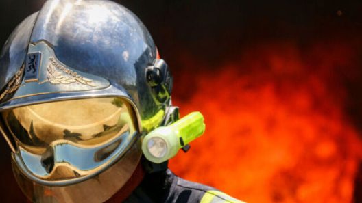 Incendie nocturne sur les allées de Tourny : un immeuble évacué en urgence