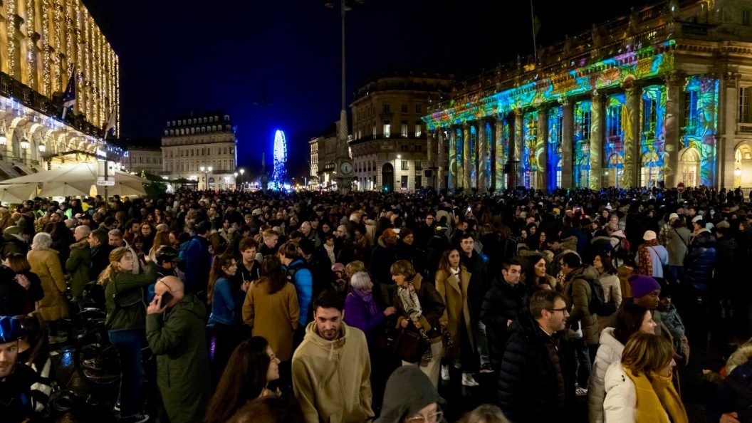 Noël 2025 à Bordeaux : lumières, animations et magie au cœur de la ville