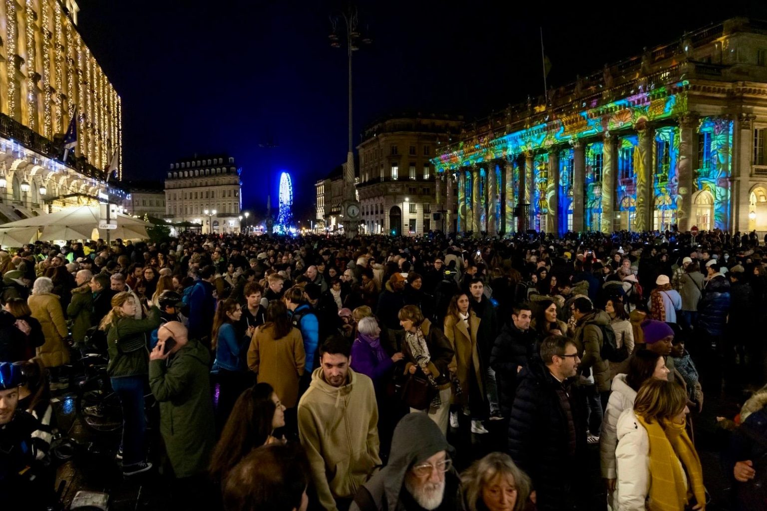 Noël 2025 à Bordeaux : lumières, animations et magie au cœur de la ville