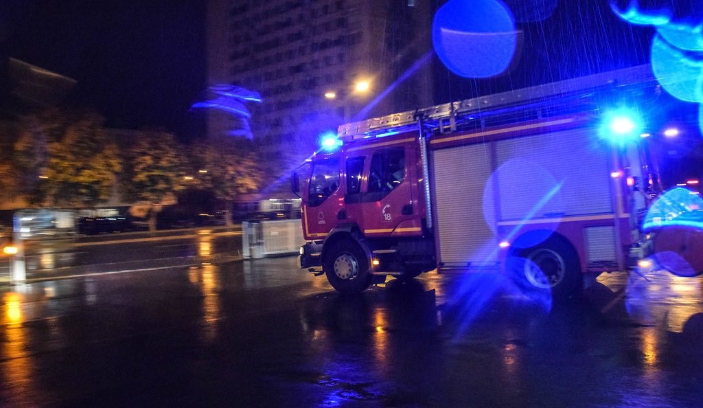 Salles : une habitation ravagée par les flammes au cœur de la nuit en Gironde