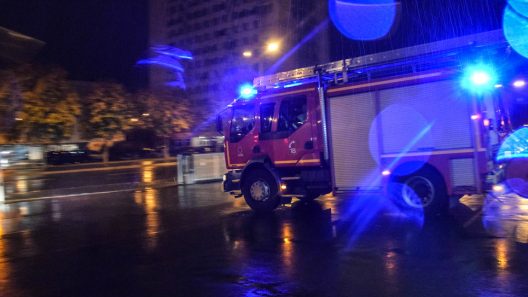 Salles : une habitation ravagée par les flammes au cœur de la nuit en Gironde