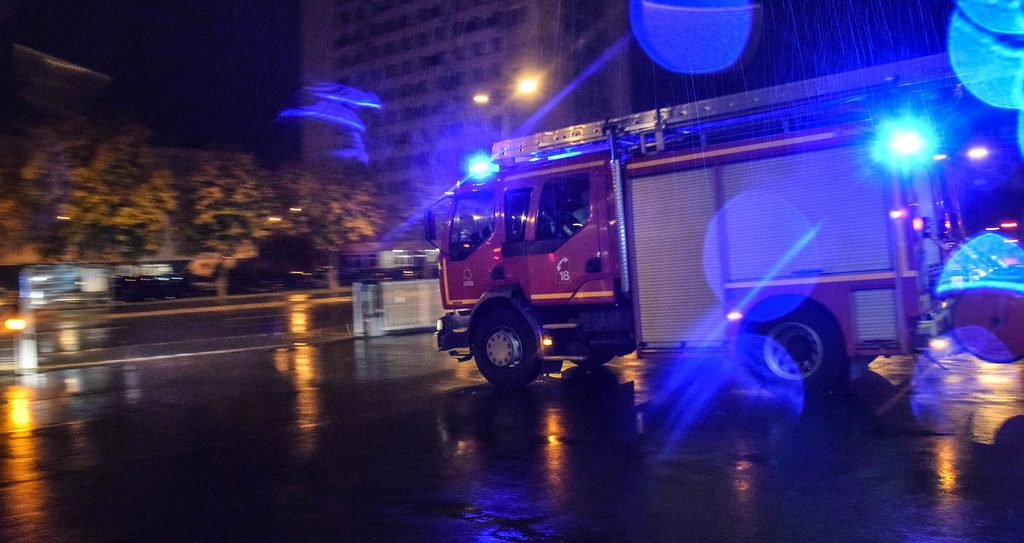 Salles : une habitation ravagée par les flammes au cœur de la nuit en Gironde