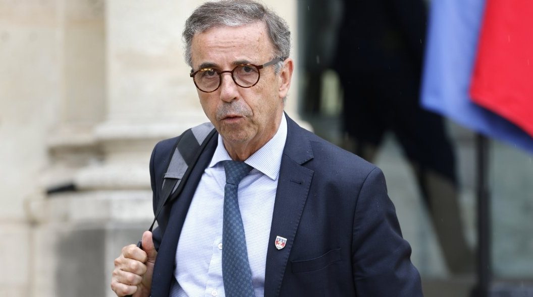 Pierre Hurmic trace sa route pour 2026 : un rendez-vous stratégique à la Grande Poste