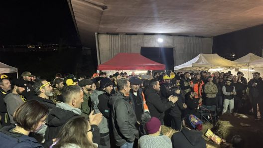 CR 33 : blocage levé à Cestas, l’État promet un rendez-vous sur l’élevage