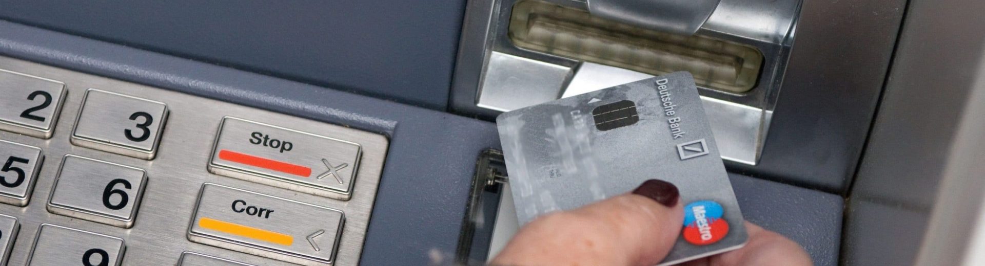 Fin du découvert automatique : ce que la réforme européenne va changer pour votre compte