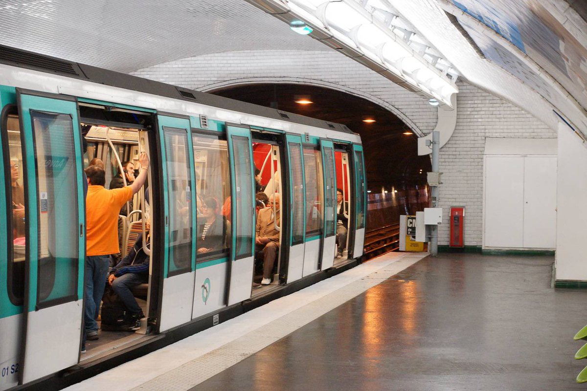 Métro parisien : un individu en situation irrégulière mis en examen après trois attaques sur des femmes