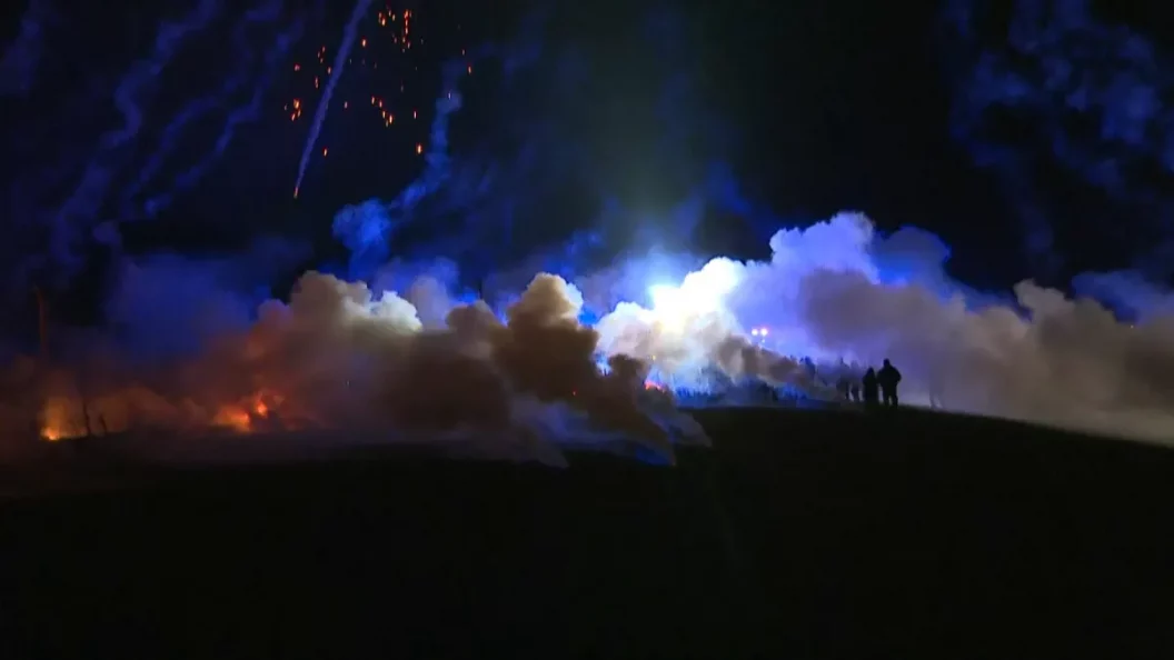 CR 33 en Gironde : actions coup de poing des agriculteurs en pleine nuit