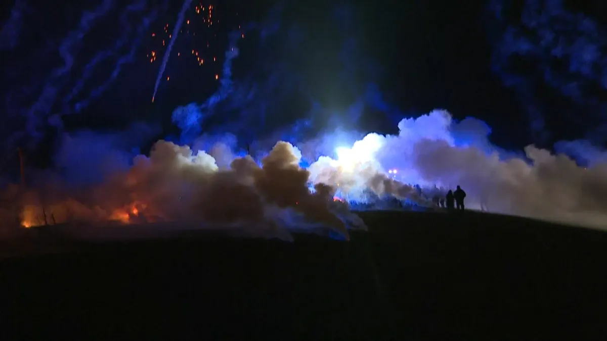 CR 33 en Gironde : actions coup de poing des agriculteurs en pleine nuit