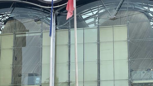 Mérignac : trois jeunes déférés après un vol sous menace d’arme factice