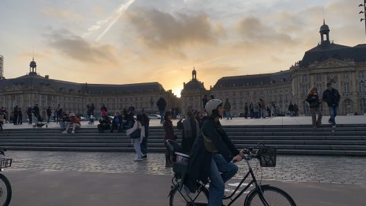 Métro à Bordeaux Métropole : une étude, deux visions irréconciliables