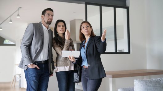 Lifuza : la conciergerie locative en marque blanche s'invite à Bordeaux, une solution qui dépiste les faux dossiers et sécurise la sélection des locataires