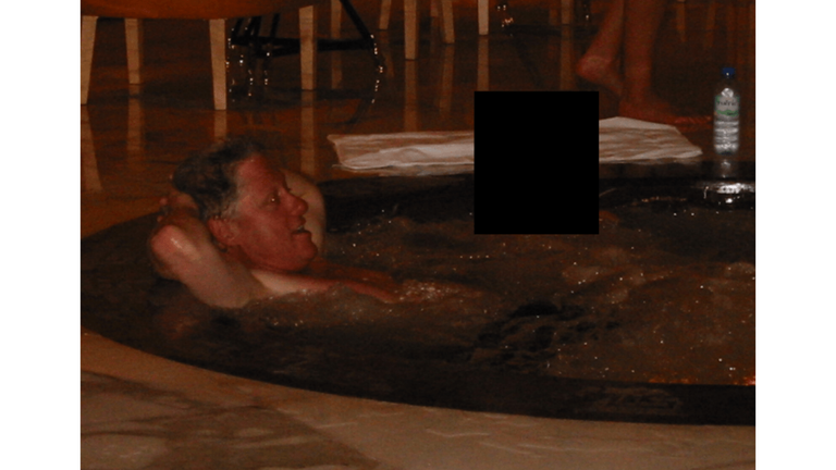 Dossier Epstein : la publication officielle ravive les soupçons de dissimulation, pourquoi la publication des archives ne convainc pas?