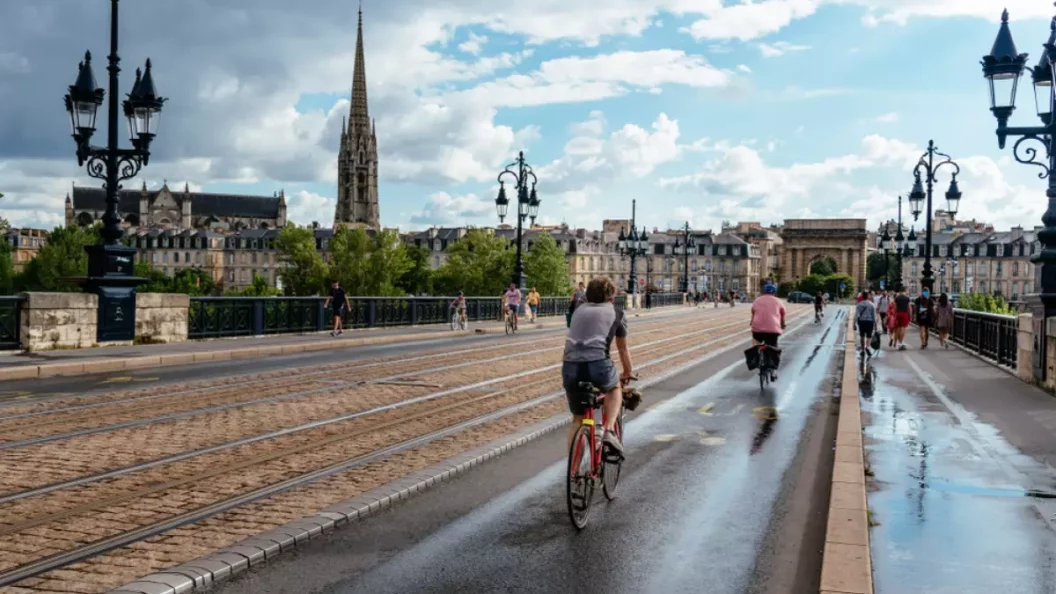 Mobilités urbaines : la métropole bordelaise poursuit sa transition