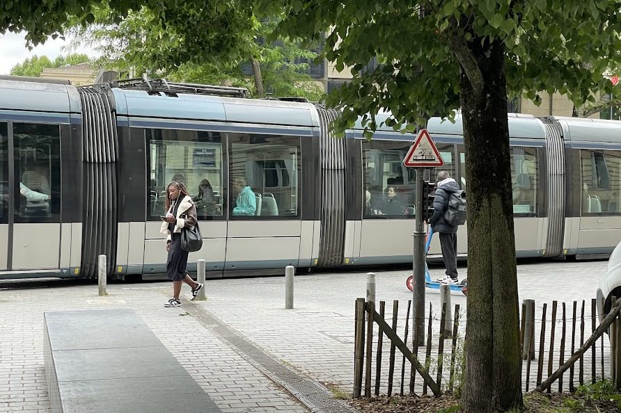 Bordeaux : trafic du tramway paralysé sur les lignes C, D, F et B ce jeudi matin