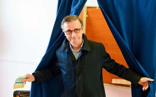 Municipales 2026 à Bordeaux : le maire en exercice entre officiellement dans la course, Pierre Hurmic confirme sa candidature