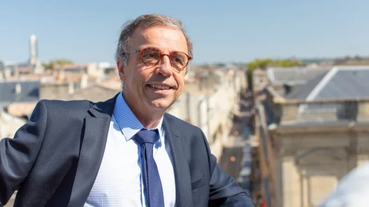 Pierre Hurmic propose de repenser la carte des quartiers pour rapprocher la ville de ses habitants