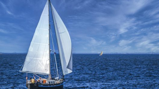 Bassin d’Arcachon : intervention militaire pour sauver deux marins en détresse lors d'un naufrage