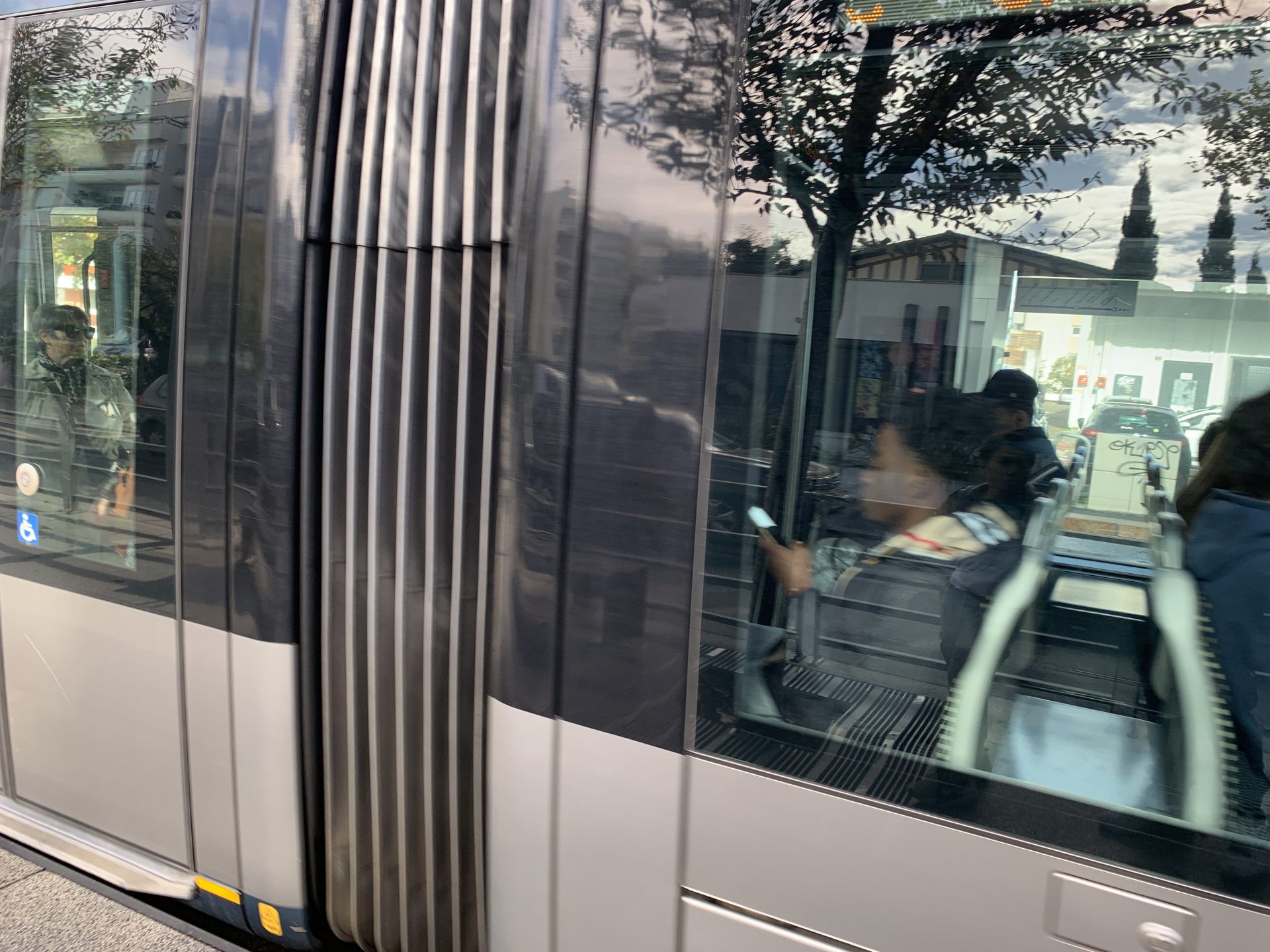 Travaux de la ligne A : un litige oppose un magasin de jouets à Bordeaux Métropole