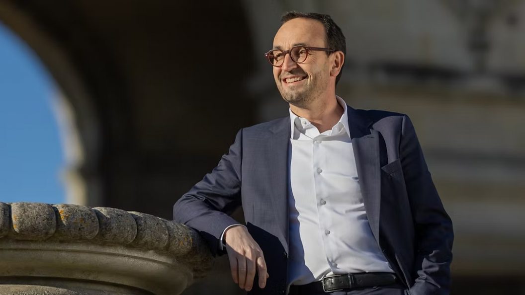 Élections municipales à Bordeaux : qui sont les premieÉlections municipales à Bordeaux : qui sont les premiers colistiers de Thomas Cazenave ?rs colistiers de Thomas Cazenave ?