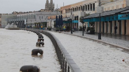 Tempête Pedro et fortes marées : Bordeaux se prépare à une montée des eaux