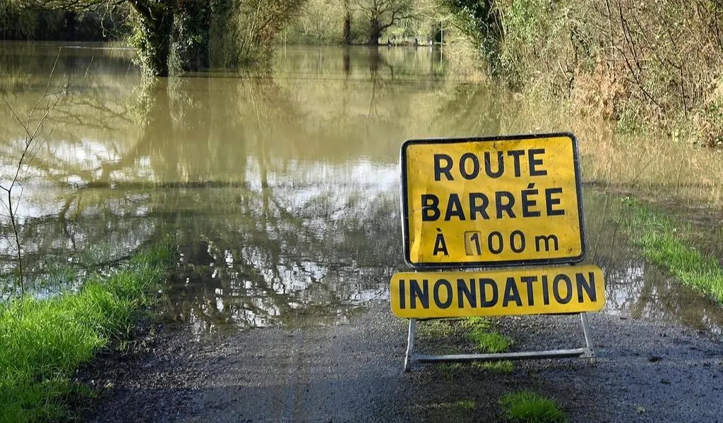 Vigilance rouge en Gironde : décrue amorcée mais risques persistants