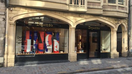 Repetto Bordeaux : une enseigne historique du luxe quitte le cours de l’Intendance