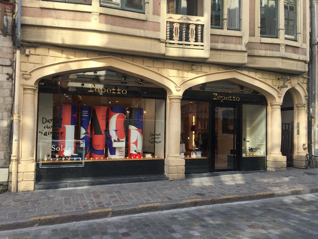 Repetto Bordeaux : une enseigne historique du luxe quitte le cours de l’Intendance