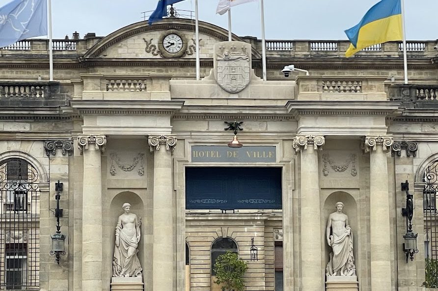 Agression d’une directrice d’école et d’une mère d’élève par un militant Reconquête : la Ville de Bordeaux condamne ces violences inadmissibles