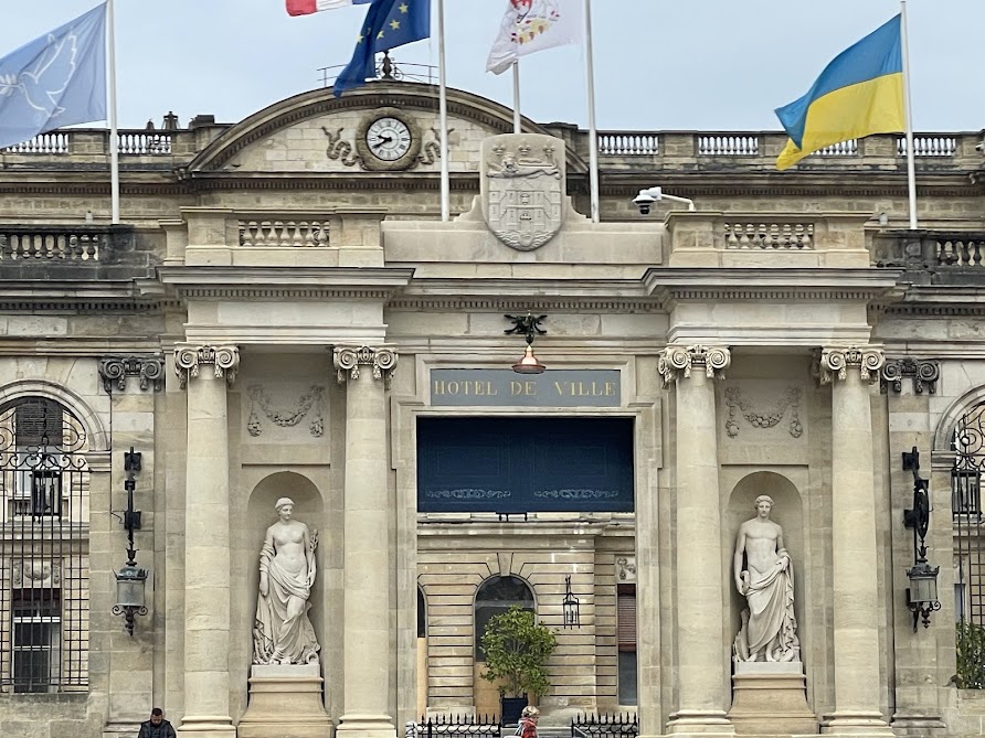 Agression d’une directrice d’école et d’une mère d’élève par un militant Reconquête : la Ville de Bordeaux condamne ces violences inadmissibles