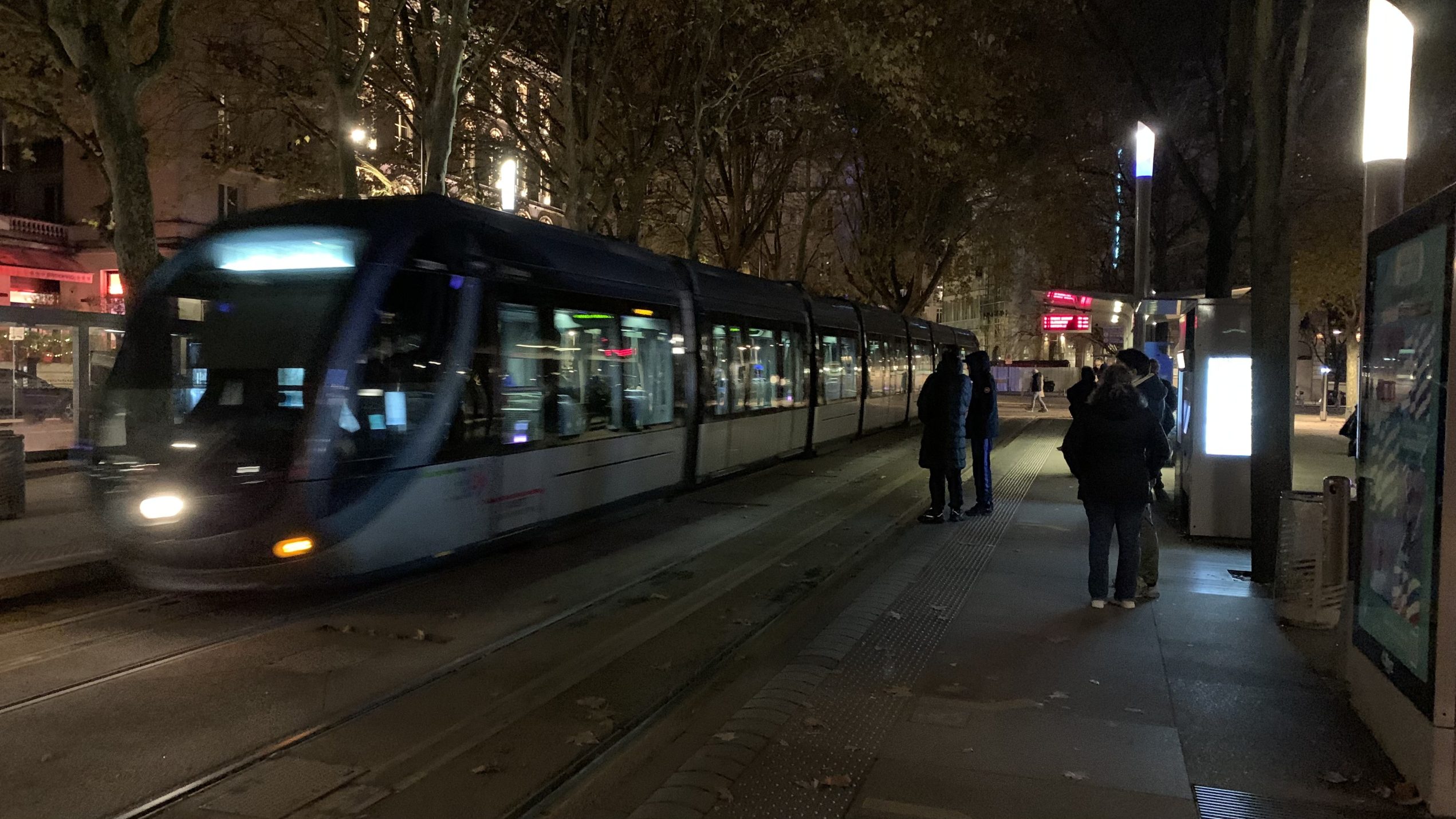 Tramway TBM : interruption exceptionnelle des six lignes à Bordeaux mardi 17 au soir