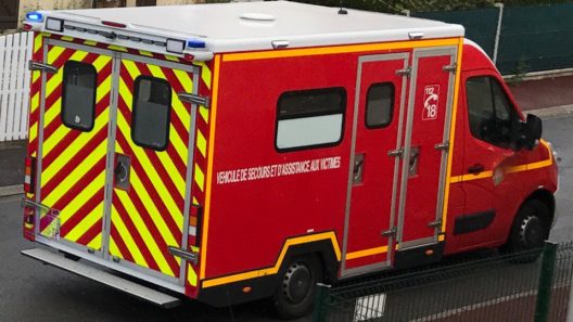 Collision tramway vélo Bordeaux : un jeune cycliste blessé