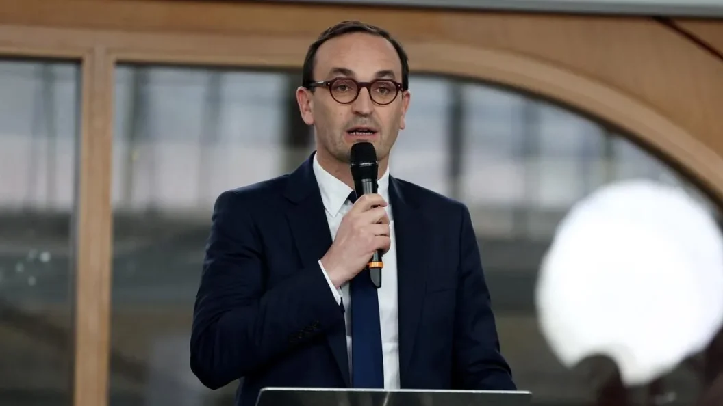 Municipales 2026 à Bordeaux : Thomas Cazenave remporte la mairie d’une courte tête