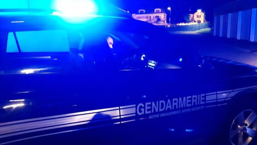 Tragédie en Gironde : un adolescent décède suite à un accident par balle à Laruscade