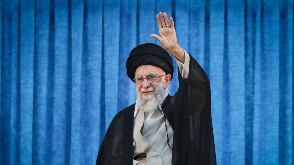 Guerre Iran, Israël et USA :  le guide suprême Ali Khamenei et des proches tués selon la presse iranienne