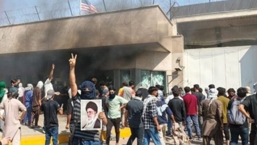 Karachi : six morts devant le consulat des États-Unis après une manifestation violente