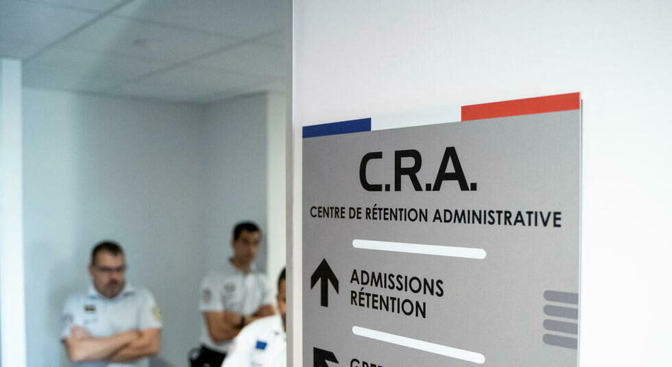 Centre de rétention d’Hendaye : réforme des audiences et tensions sur les droits de la défense