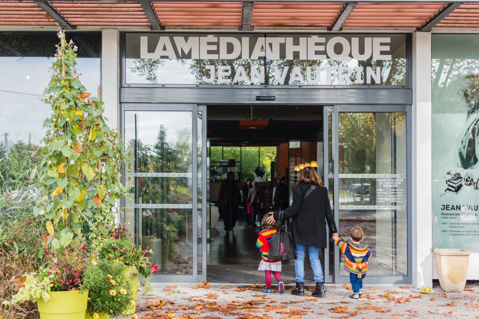 médiathèque de Gradignan : exposition « Vrai ou faux » sur les images et fake news en mai