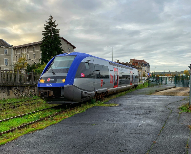 Gares landaises à l’arrêt : le trafic ferroviaire suspendu lors des ponts de mai