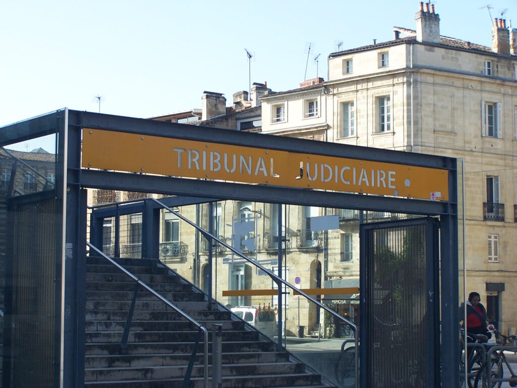 Travail domestique illégal : deux prévenues devant le tribunal de Bordeaux