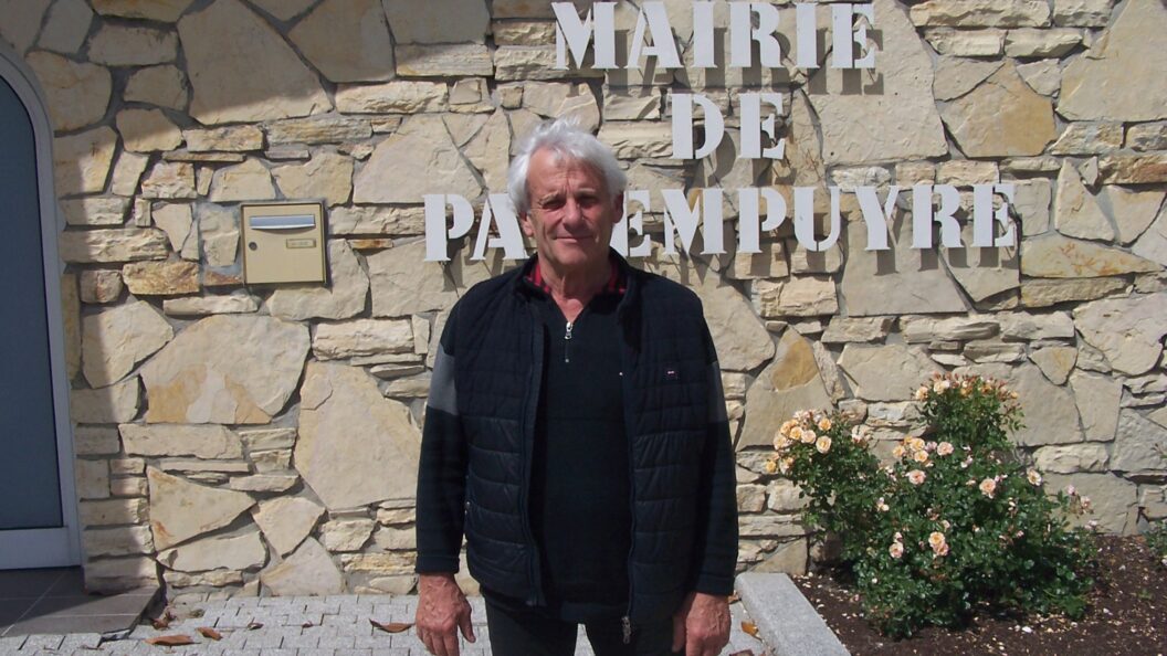 Henri Lagarrigue répond aux questions des habitants de Parempuyre, dans «Le Maire à votre écoute»