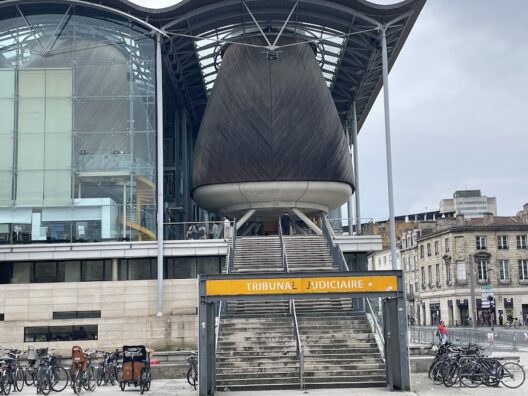 Bordeaux : des habitants piègent un duo soupçonné de cambriolages d’appartements
