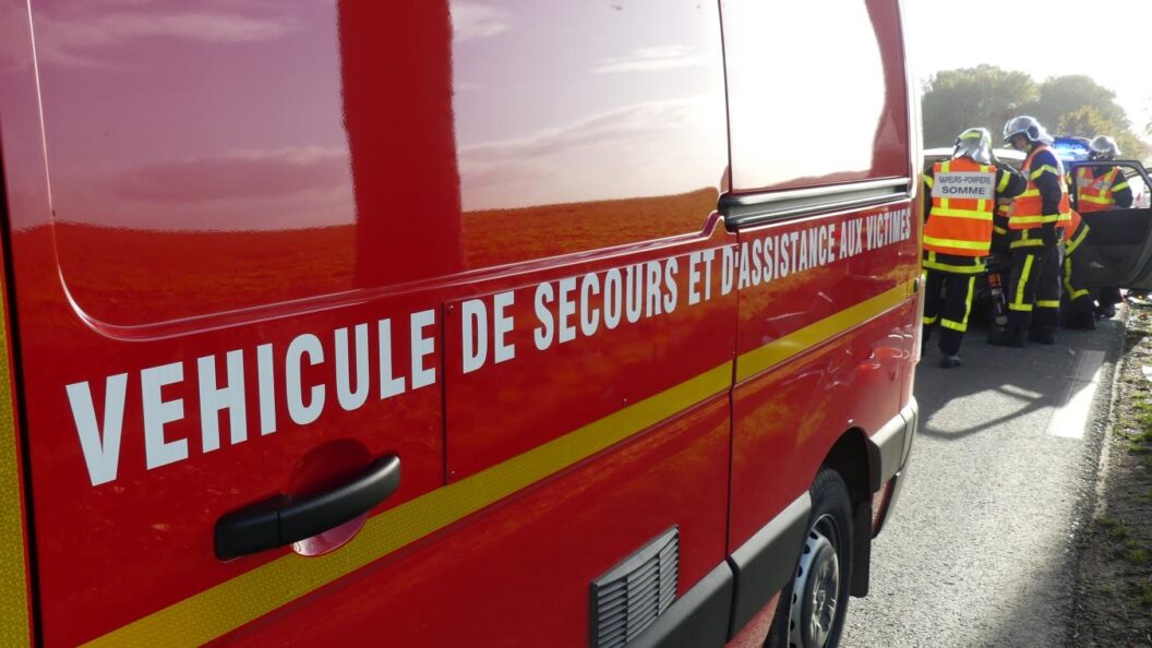 Violente collision à Carcans : un cycliste décède sur la route en Gironde