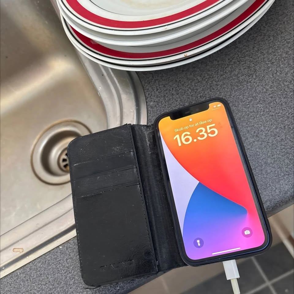 iPhone 12 version mini