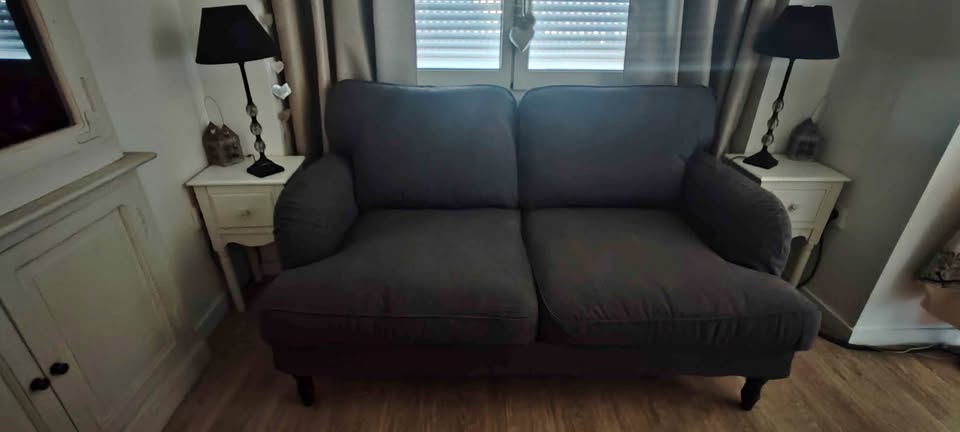 Canapé avec 2 places