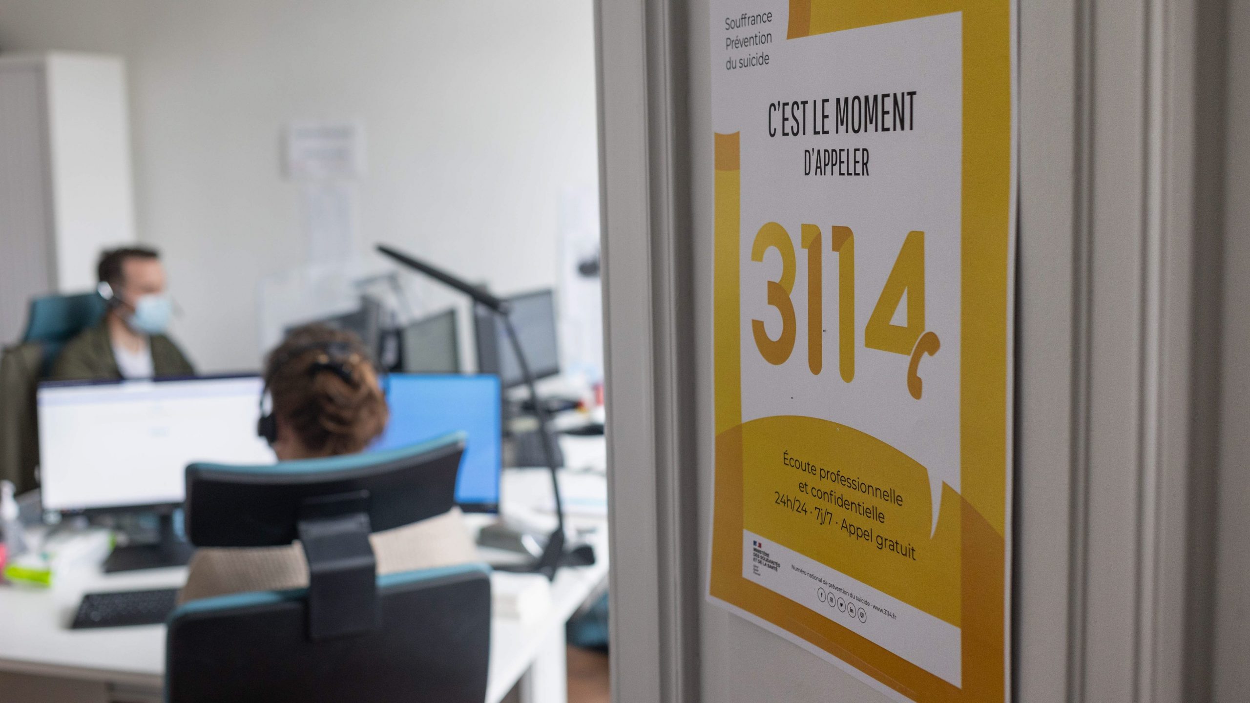Bordeaux mobilisée pour la prévention du suicide : une campagne d’affichage pour briser le silence