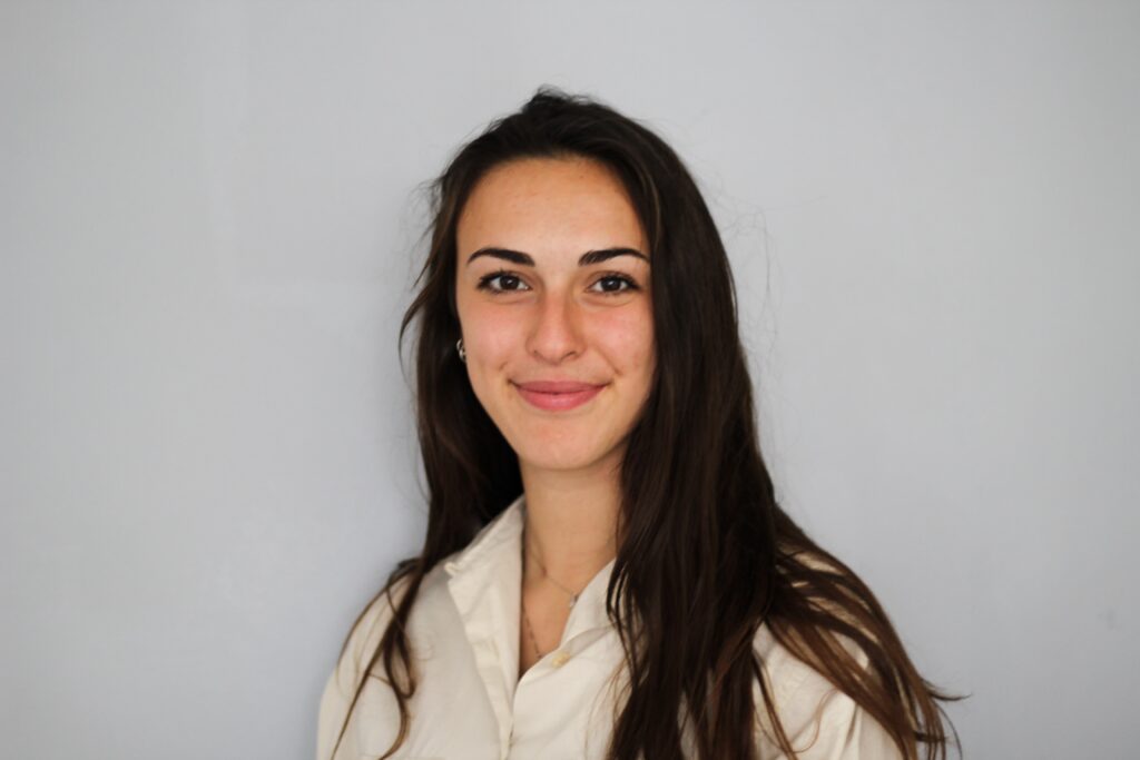 Clara Pelletier, une Bordelaise récompensée par le Prix de la Jeune Création M6+